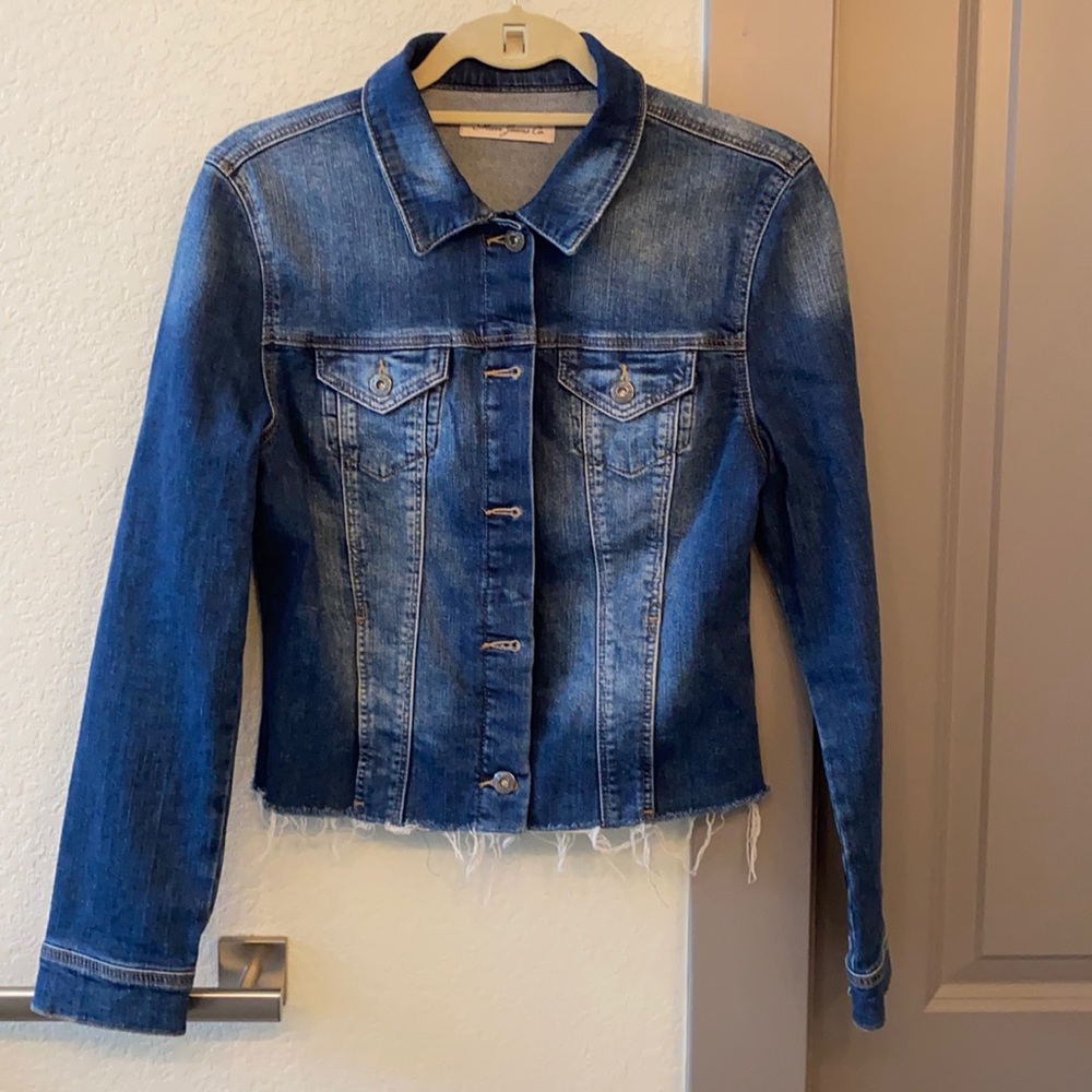 Cropped denim jacket